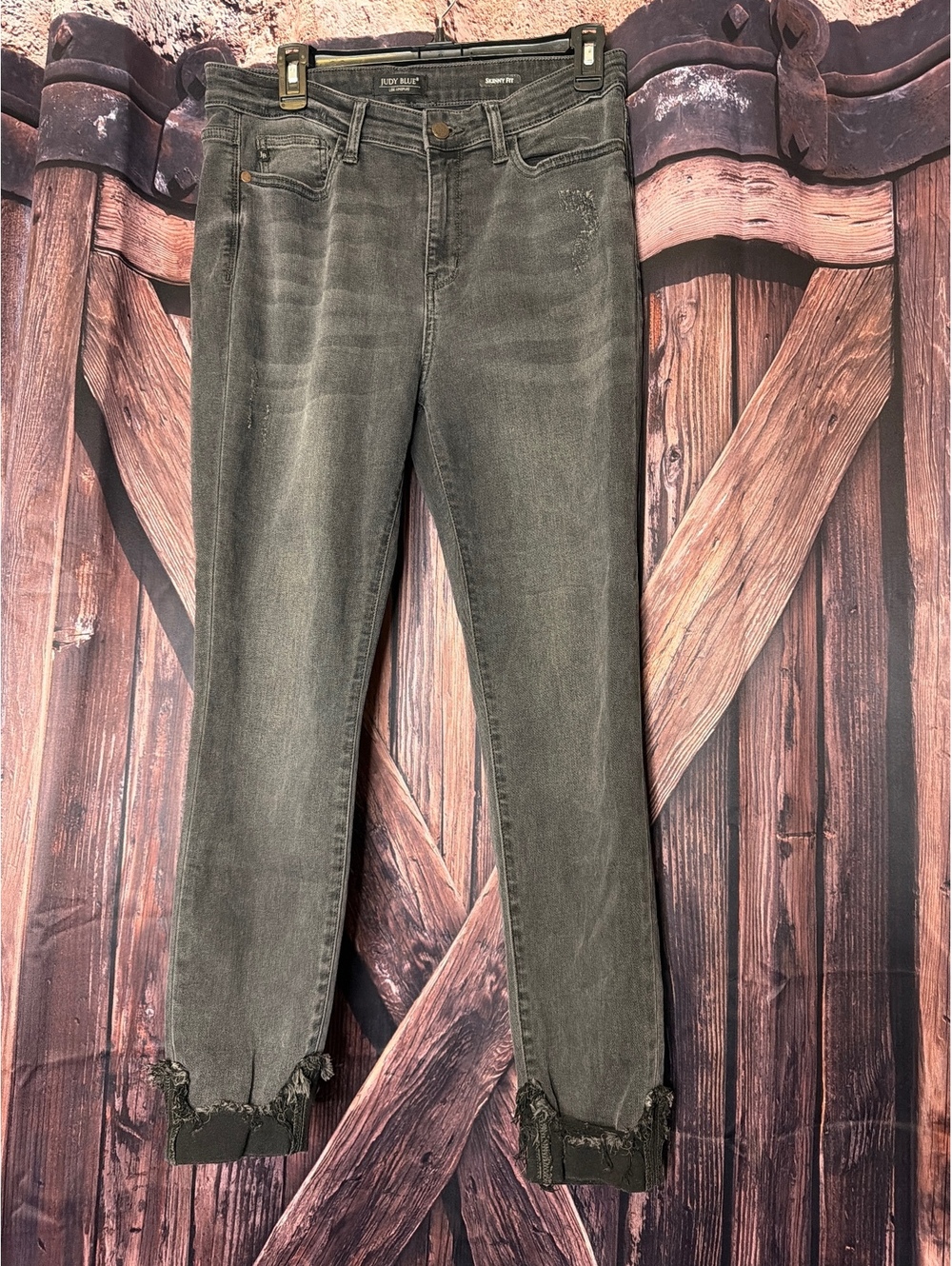 Judy Blue Women's Skinny Fit Gray wash Jeans with Frayed Hem size 11/30